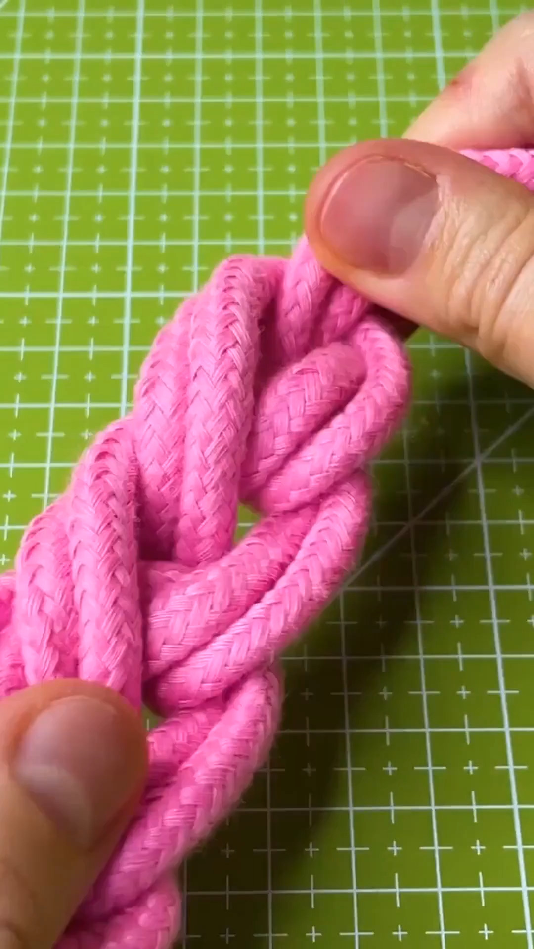 Simple but impressive rope hacks for any need