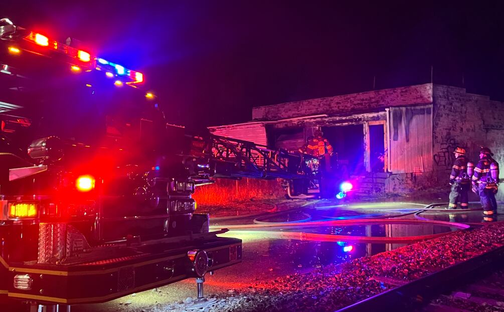 Firefighters go defensive at scene of S Wichita building fire