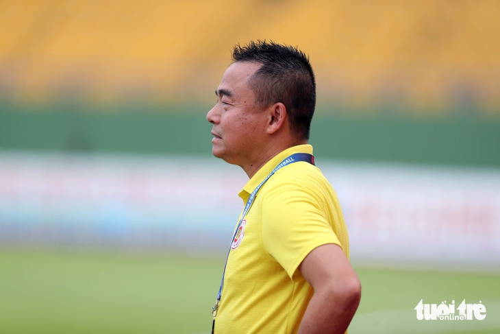 HLV Trần Tiến Đại tái xuất V-League