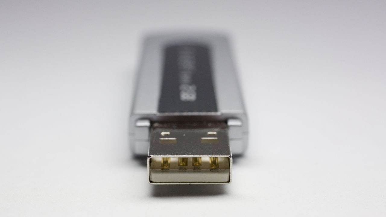 Flash drive data retention test shows promising results after six years ...