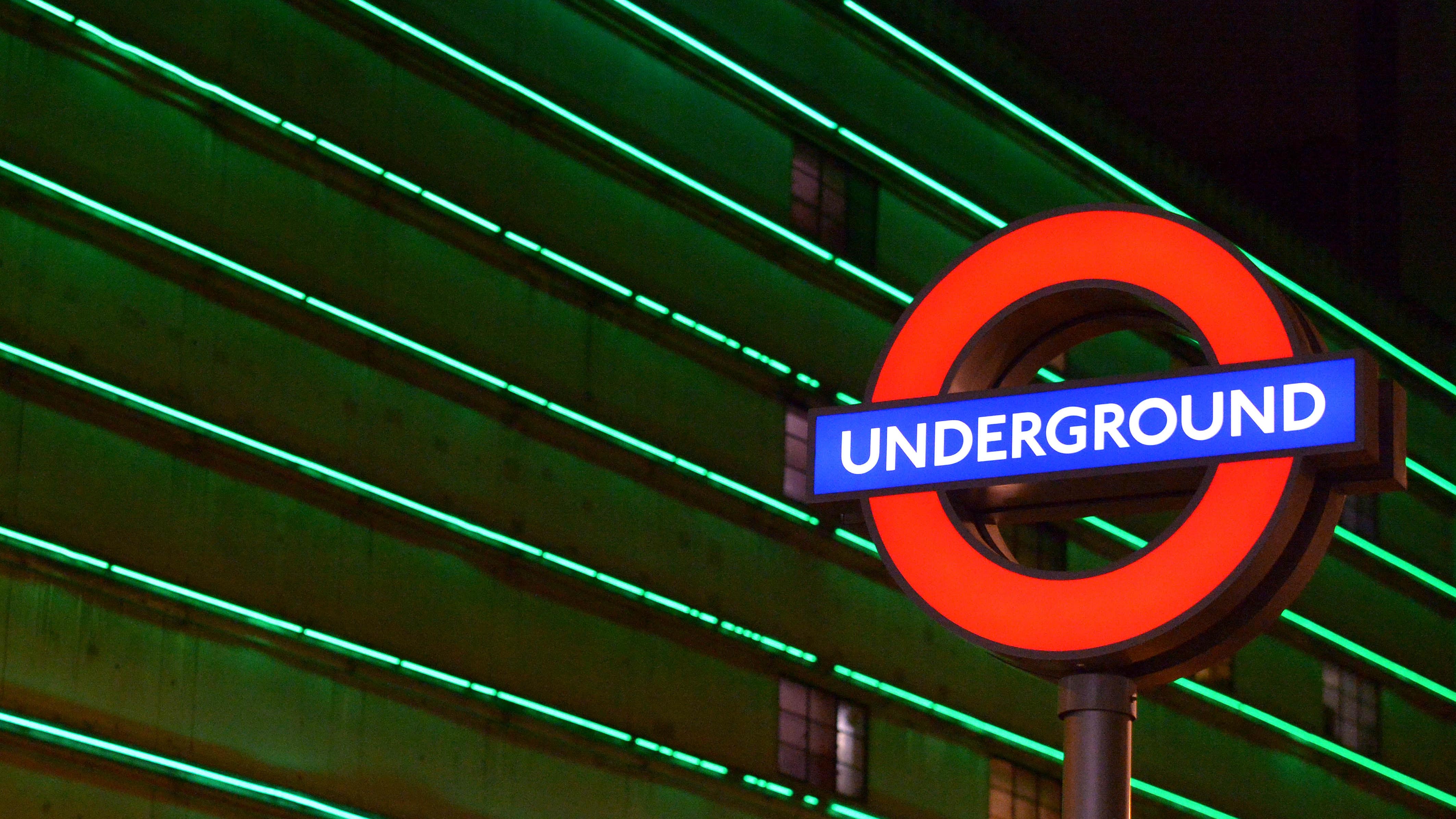 London Tube drivers to strike in dispute over hours