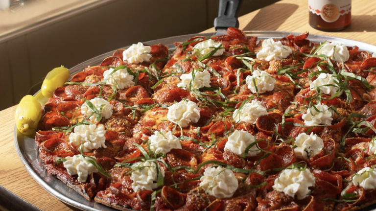 Chicago is famous for pizza, but as a longtime local, this neighborhood ...