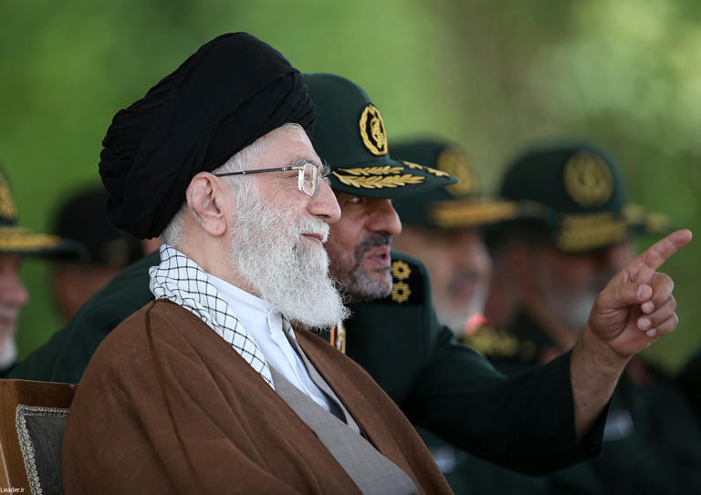 Iran's Revolutionary Guard: Missile strikes, economic power in resistance