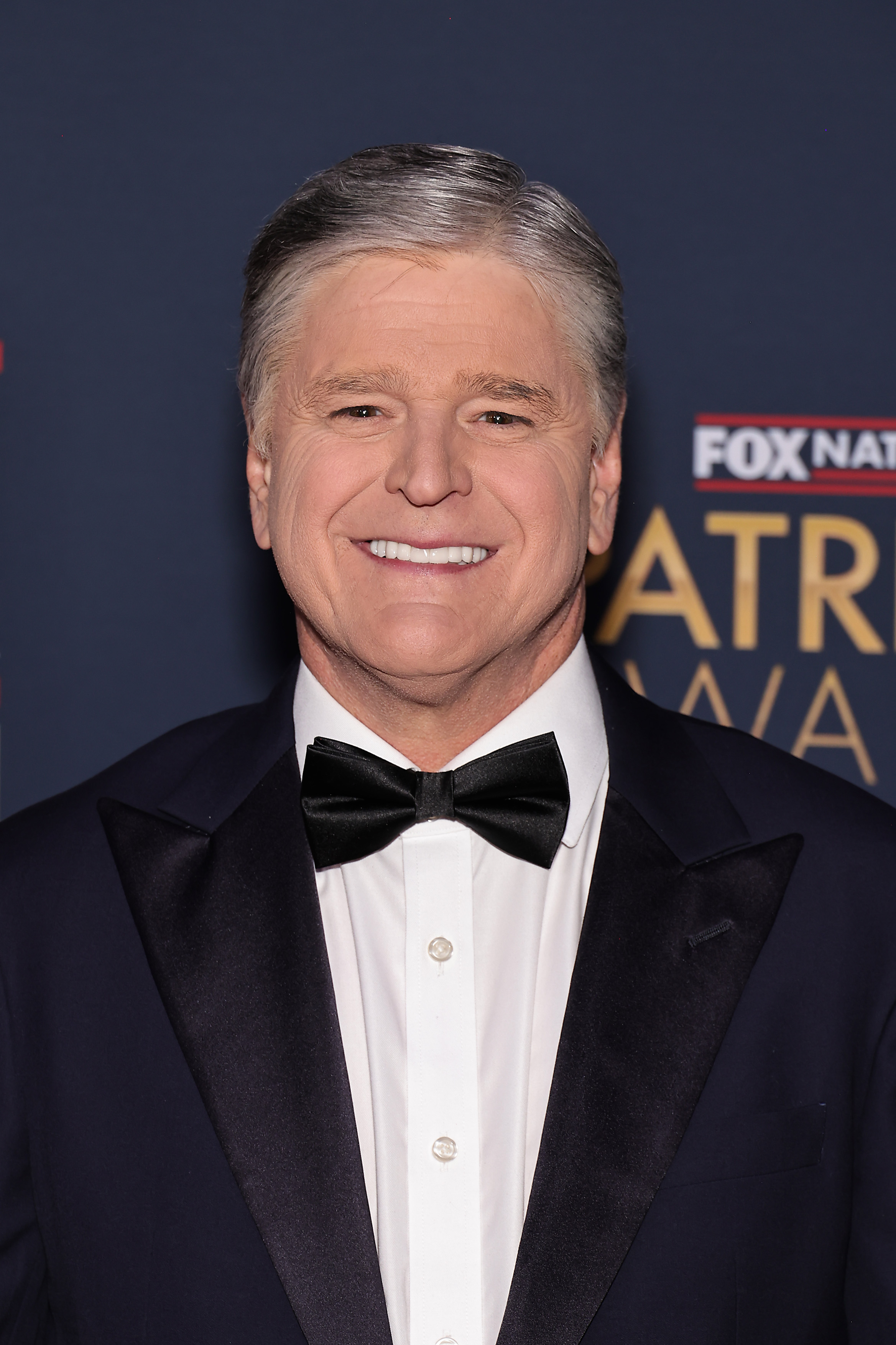 Fox News host Sean Hannity gives rare insight into romance with fiancée ...