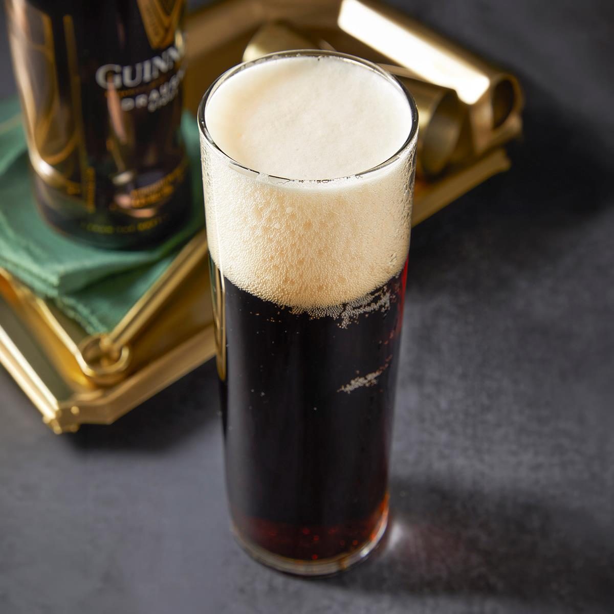 Black velvet cocktail