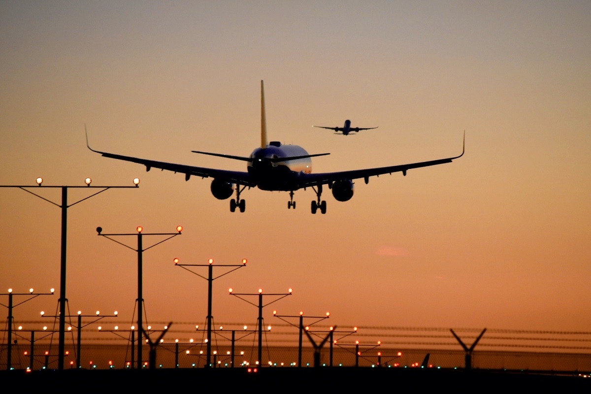 Should you book flights now? Rising oil prices could push airfares higher