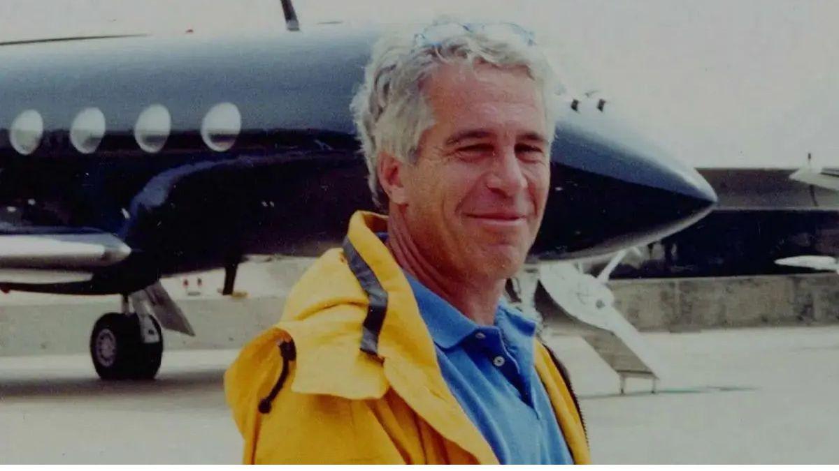 Doctor who performed Jeffrey Epstein's autopsy reveals why she was ...
