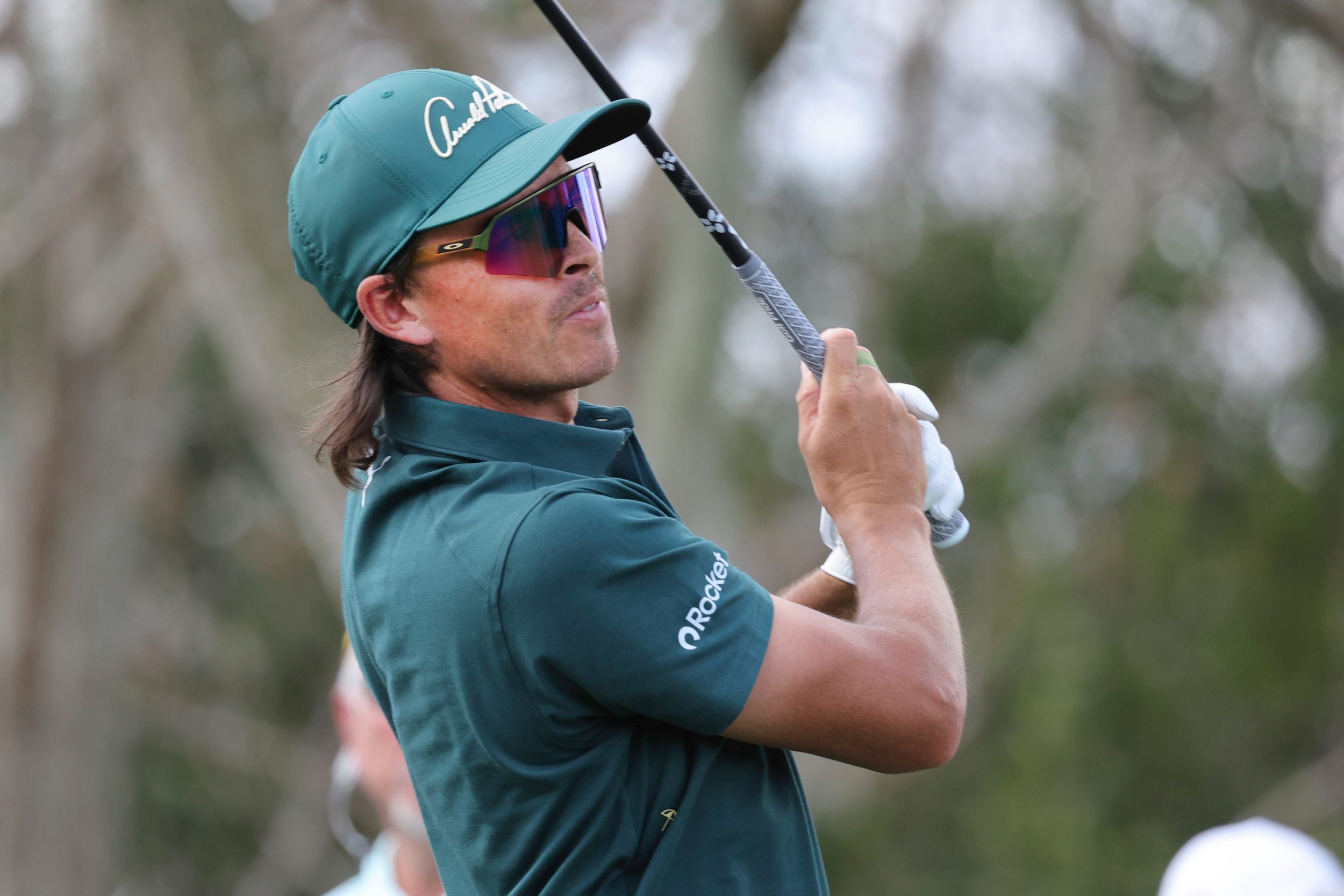 Watch: Rickie Fowler jokingly tries to push a caddie toward an alligator