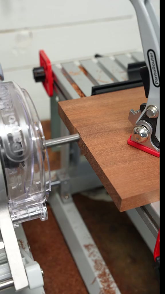 Cutting flawless dovetails with a precision router jig