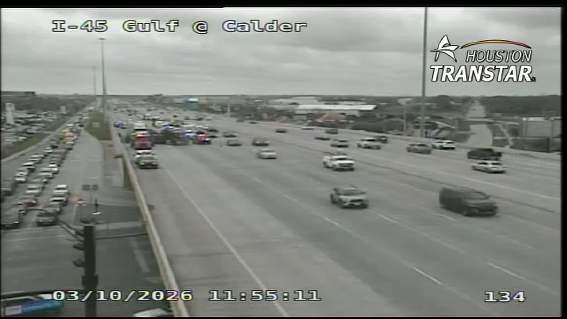 13 Alert Traffic: Multiple lanes closed on Gulf Freeway after crash ...