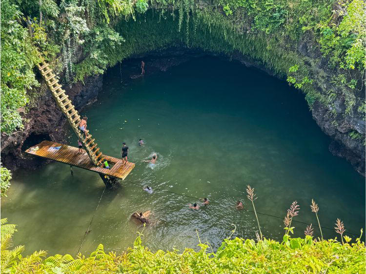 Explore Samoa: Dive into Polynesian culture on this enchanting island