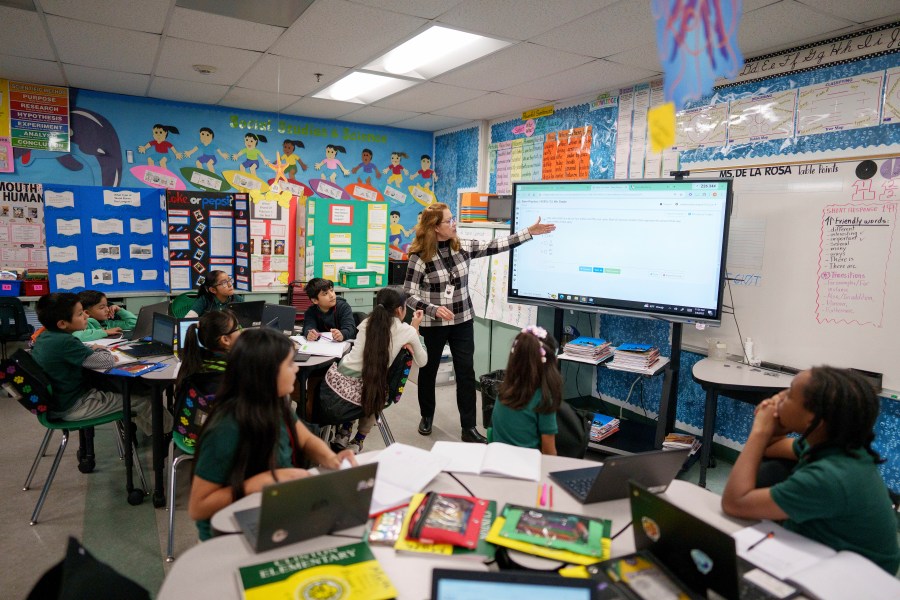 Reading scores for young kids still lagging years after the pandemic