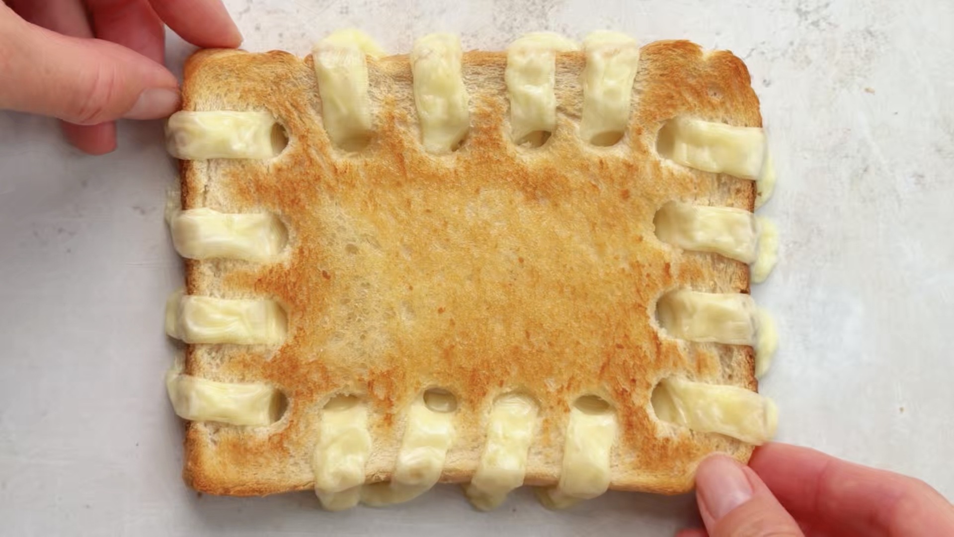 Sewn crust toast recipe