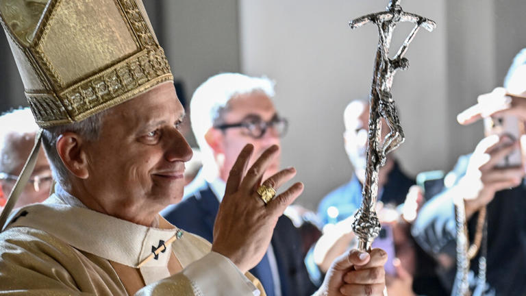 Estudos apontam que o grau de religiosidade influencia como diferentes sociedades relacionam fé, ética e comportamento moral. (Foto: Reprodução/Canção Nova).