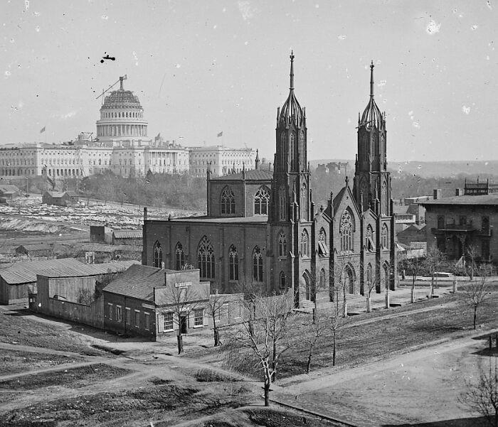 39 Remarkable Buildings That No Longer Exist