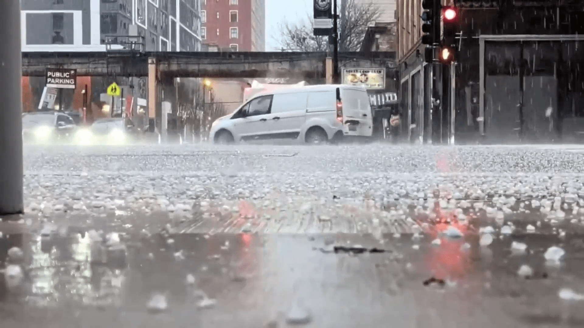 Chicago-area residents asked to use less water amid severe storms ...