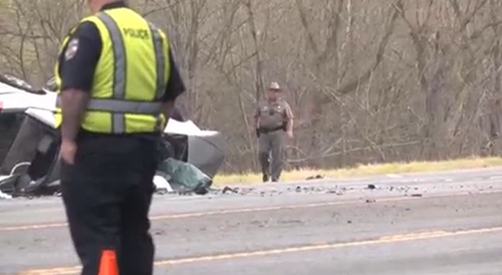 2 vehicle crash delays traffic on US Highway 69 near Love’s Lookout