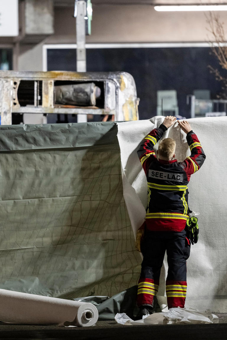 At least 6 killed, 5 injured in Switzerland bus fire