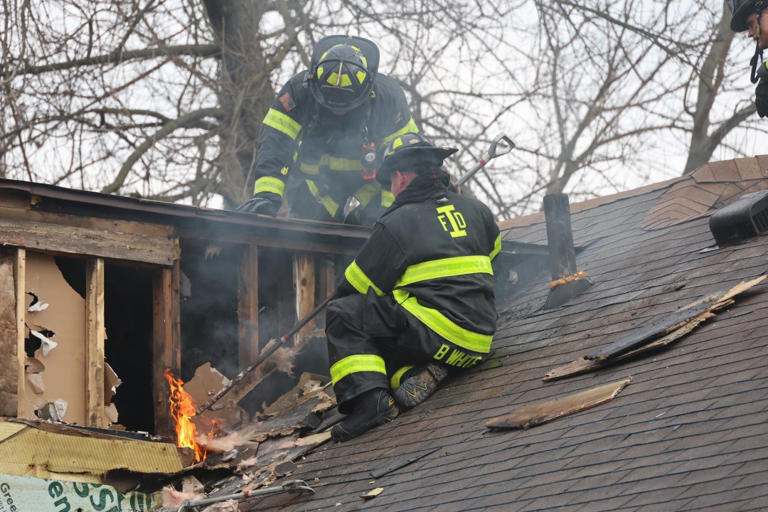 2 displaced after residence fire breaks out on east side of Indianapolis