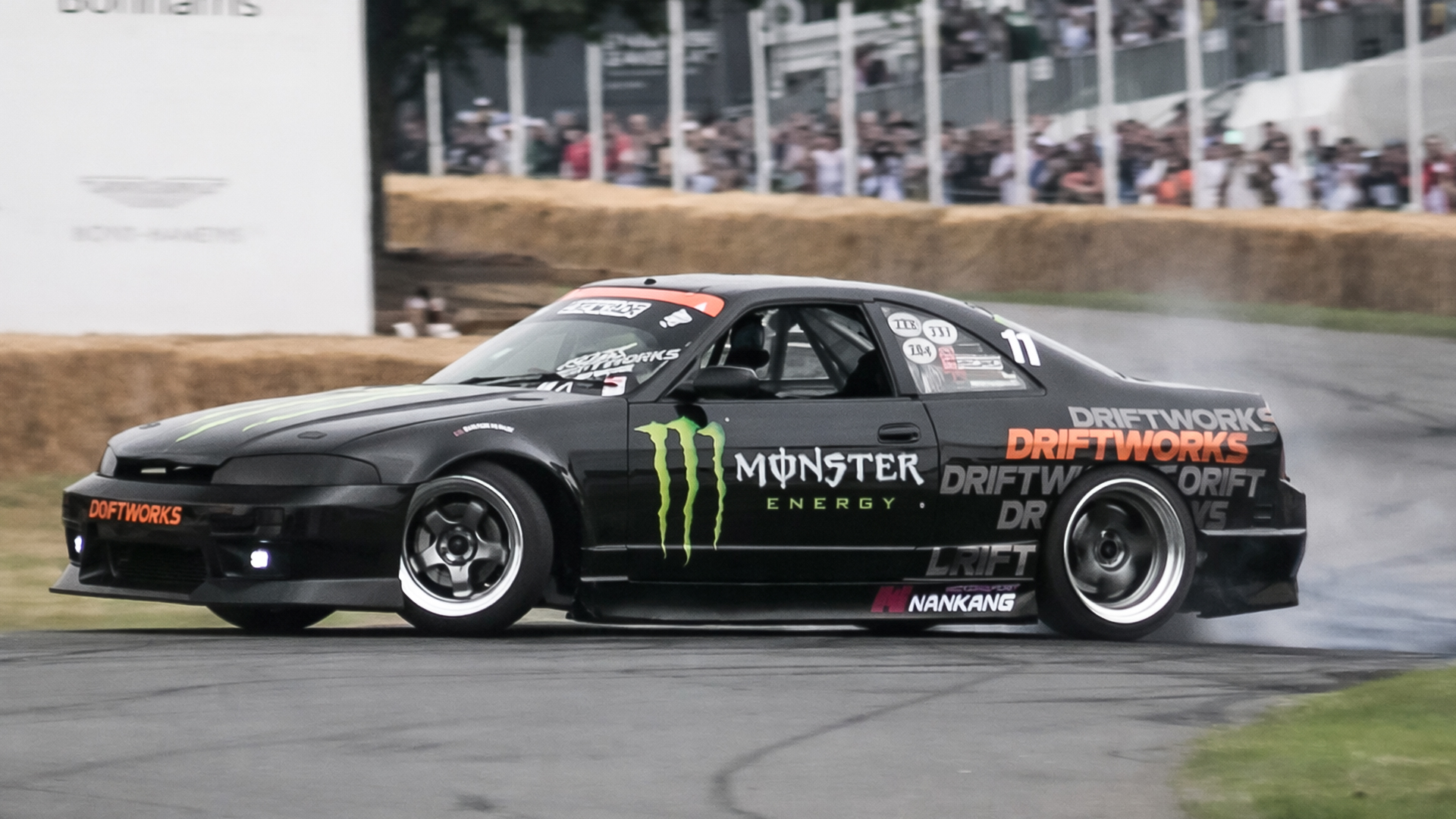 Monster Energy Nissan Skyline R32 drift in action