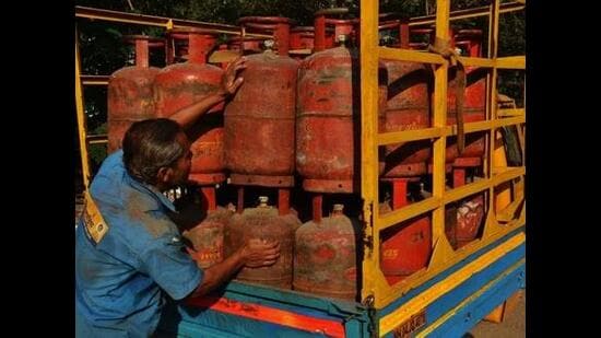 Amid shortage fears, LPG booking rules tightened
