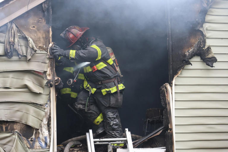 2 displaced after residence fire breaks out on east side of Indianapolis