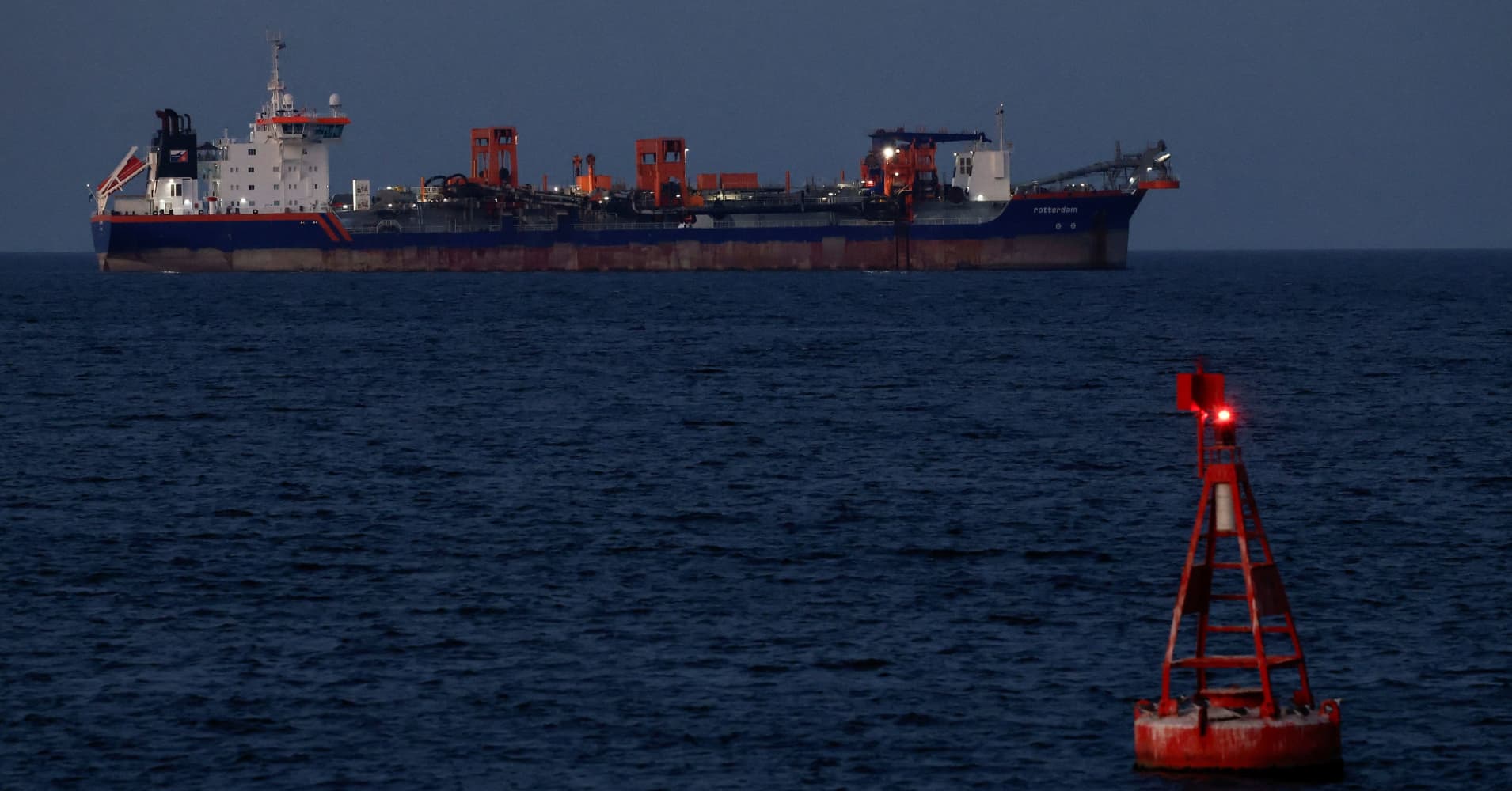 Iran sends millions of oil barrels to China through Strait of Hormuz ...