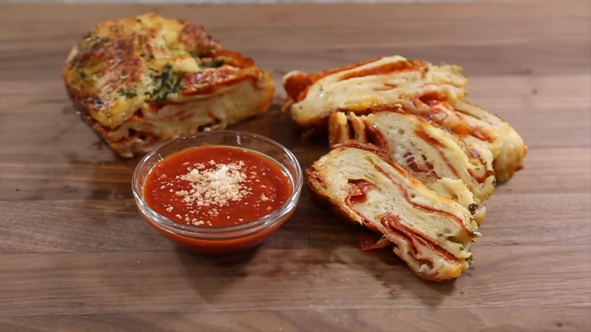 How to make pizza babka at home