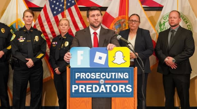 Florida dragnet snags Leesburg and New Port Richey child predators<br><br>