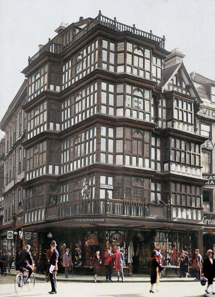 39 Remarkable Buildings That No Longer Exist