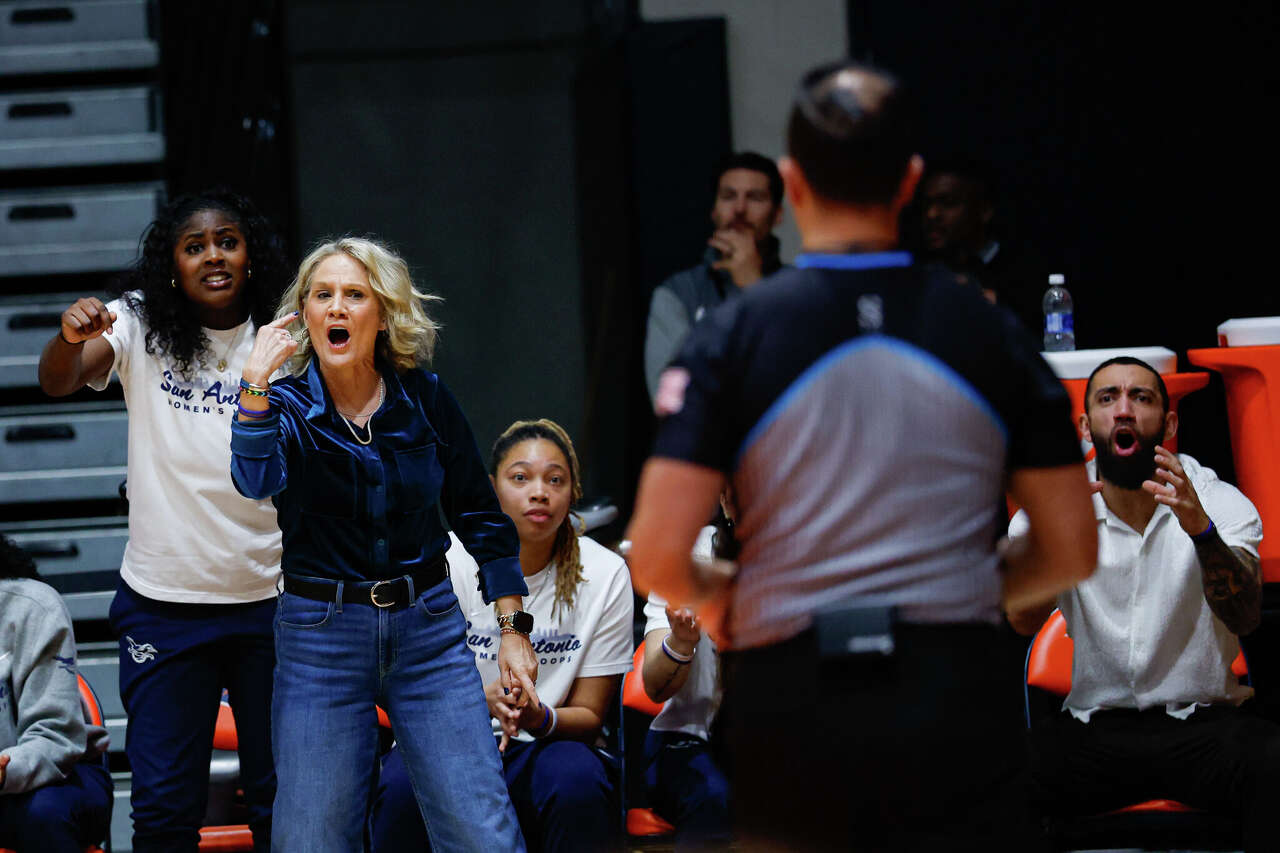 UTSA women aim to capture momentum in American Conference tournament