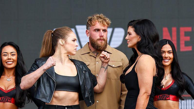 Rousey wants to 'rewrite ending' and take on UFC