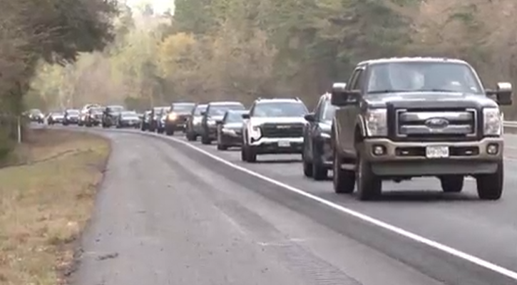 2 vehicle crash delays traffic on US Highway 69 near Love’s Lookout