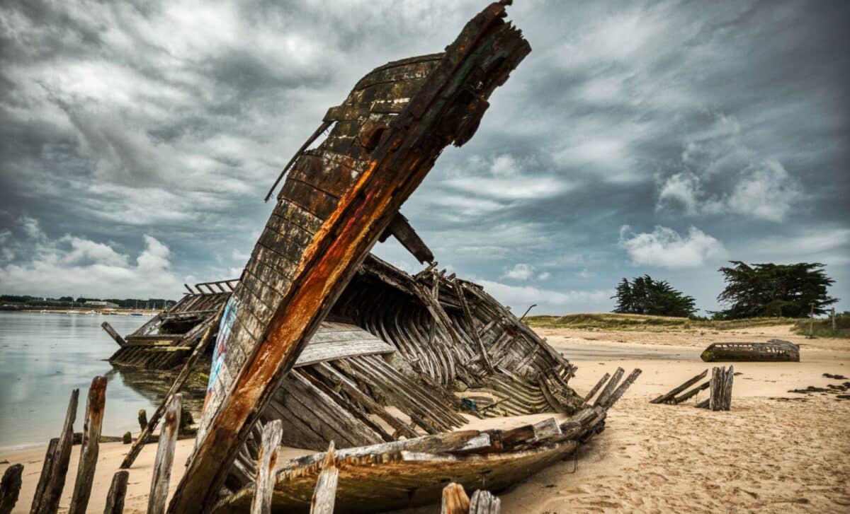 Hidden beneath the sands, archaeologists find the perfectly preserved ...