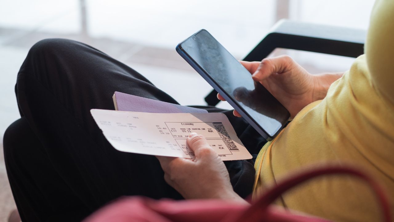US Department of Homeland Security warns travelers after halting ...
