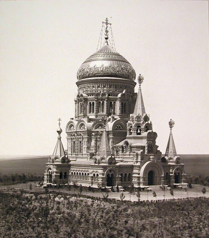 39 Remarkable Buildings That No Longer Exist