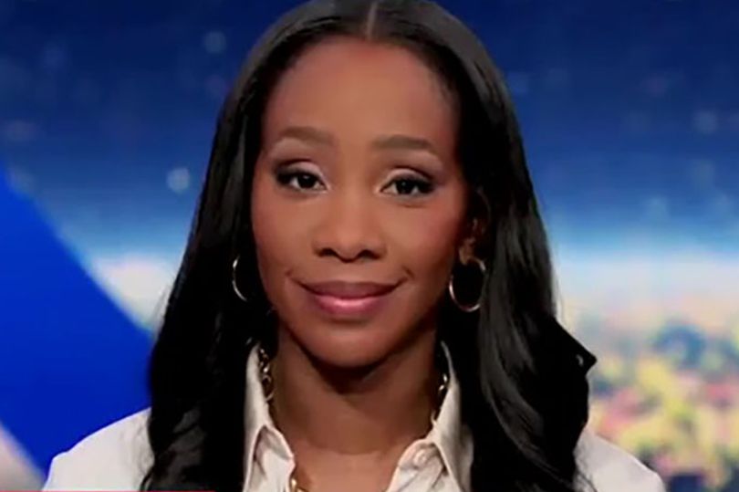 CNN halted as host shares humiliating blow to Donald Trump