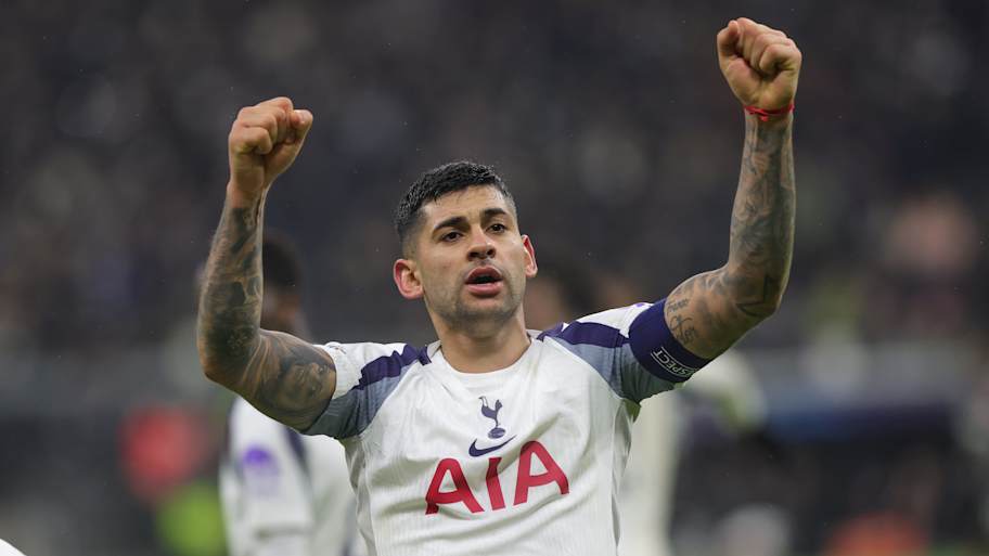 Cristian Romero is increasingly likely to leave Tottenham. | Ralf Ibing/firo sportphoto/Getty Images