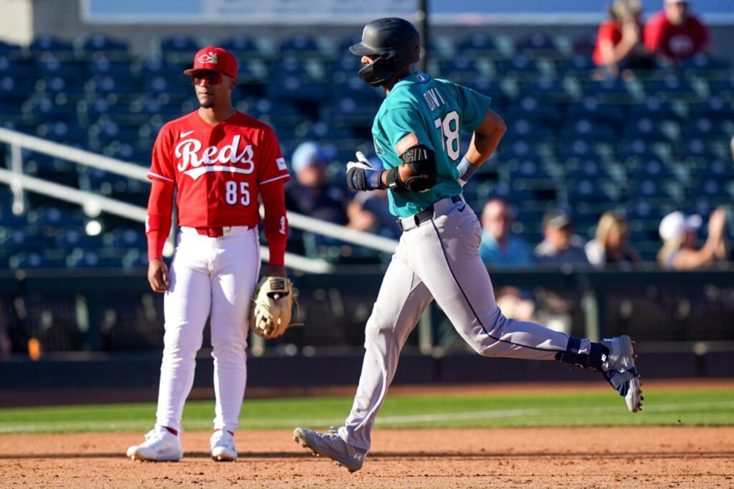 Can Brennen Davis force a Mariners roster decision?