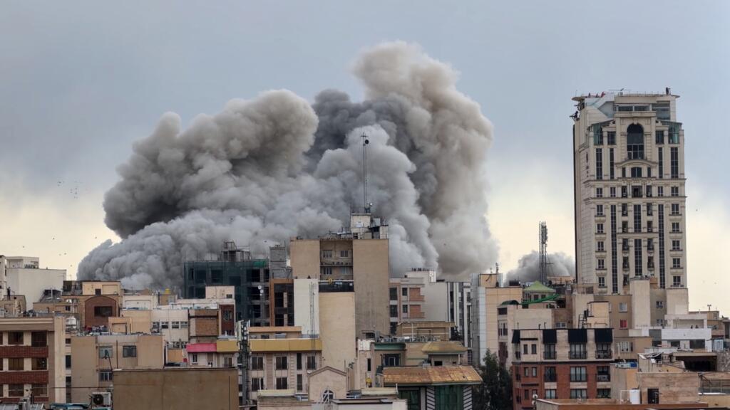 Israeli military says it launched new wave of strikes on Tehran