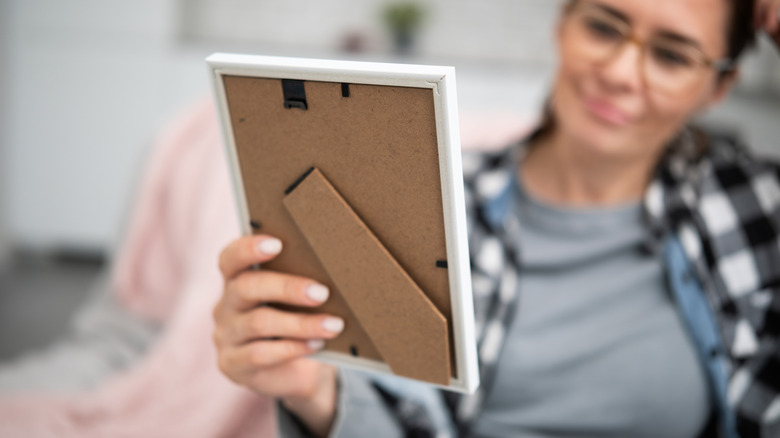 Forget basic photo frames: This artist uses clay to turn them into ...