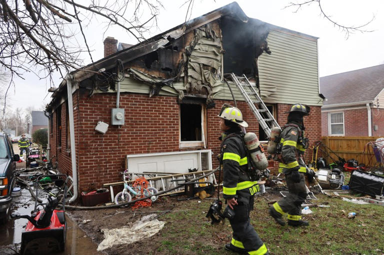 2 displaced after residence fire breaks out on east side of Indianapolis