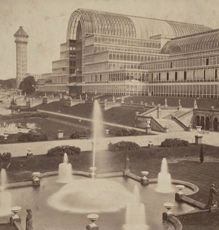 39 Remarkable Buildings That No Longer Exist