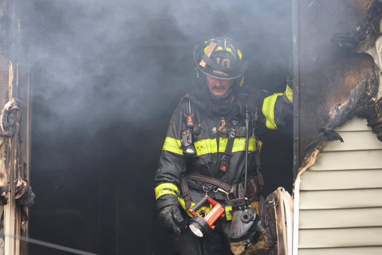 2 displaced after residence fire breaks out on east side of Indianapolis