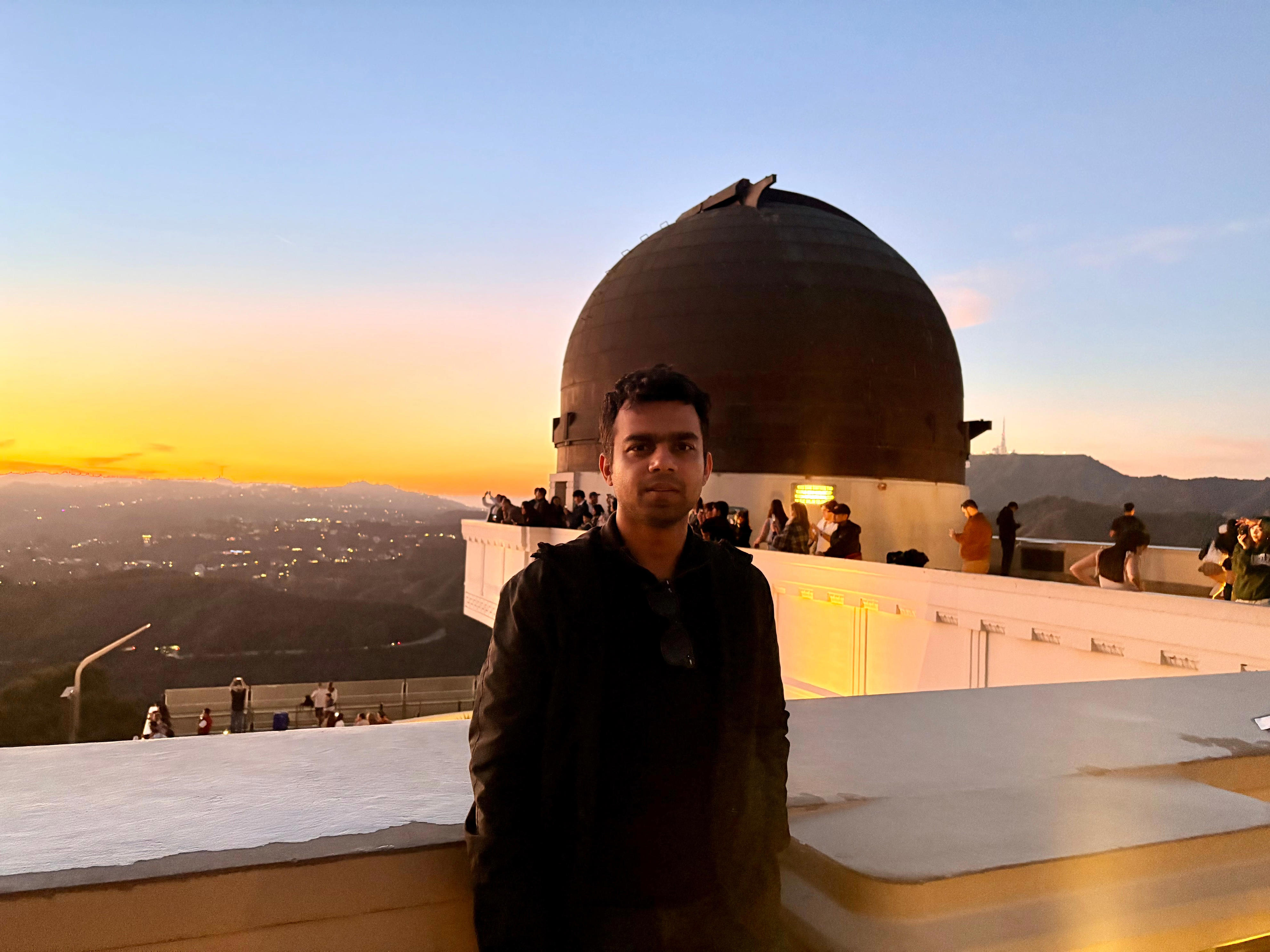 I work at Meta's Superintelligence Labs and used to be at OpenAI. Here ...
