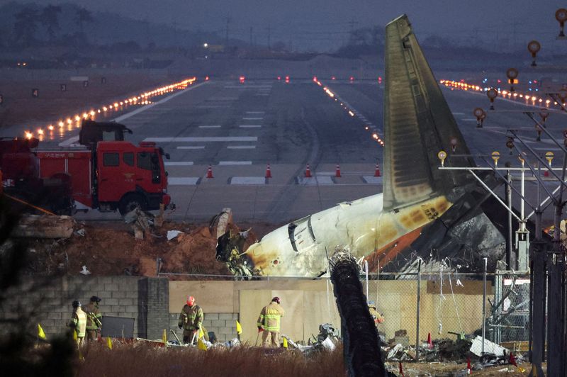 South Korea finds faulty approvals at airport where Jeju Air plane crashed<br><br>
