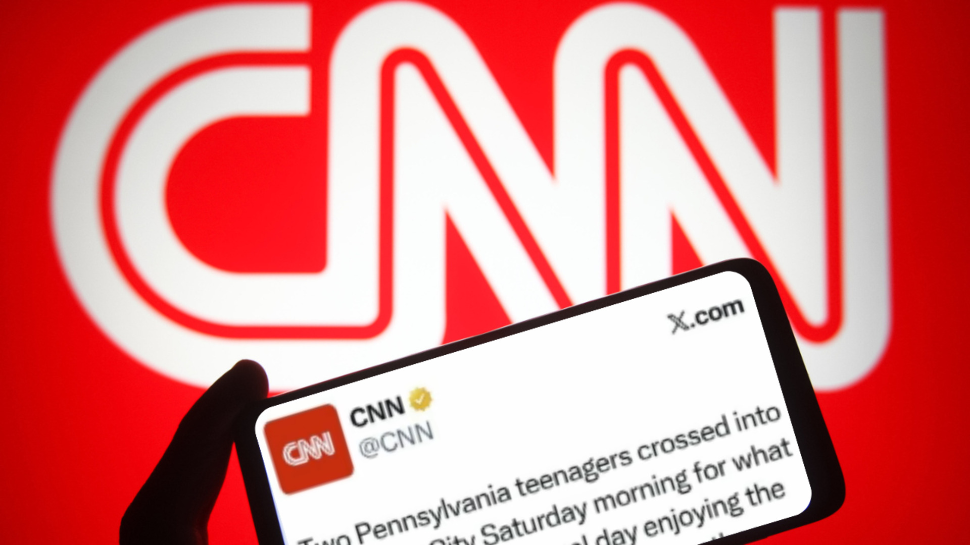 CNN deletes 'shocking' tweets 'concealing the truth' about alleged NYC ...