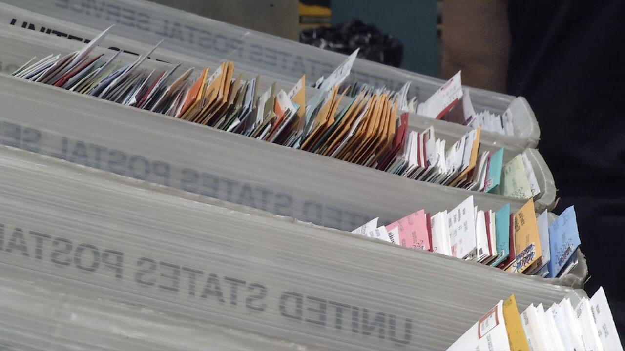 Cedar Rapids residents report mail arriving days late despite USPS ...