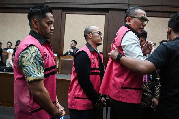 Eks Direktur Pertamina Shipping Kecewa Dengan Vonis 9 Tahun: Sandiwara Luar Biasa