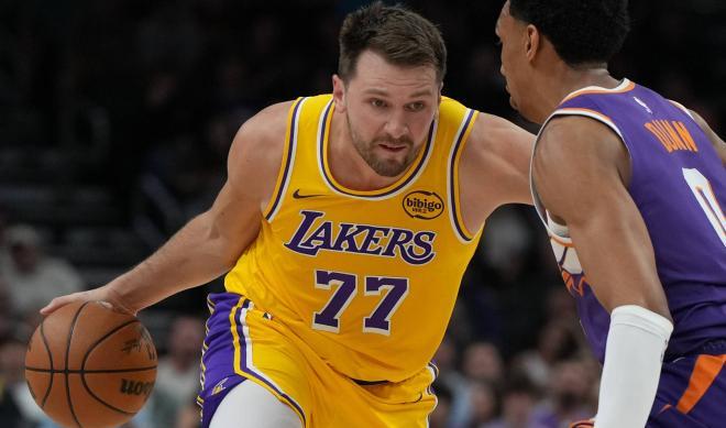 Doncic juega solo en los Lakers y alimenta su maldición del último ...